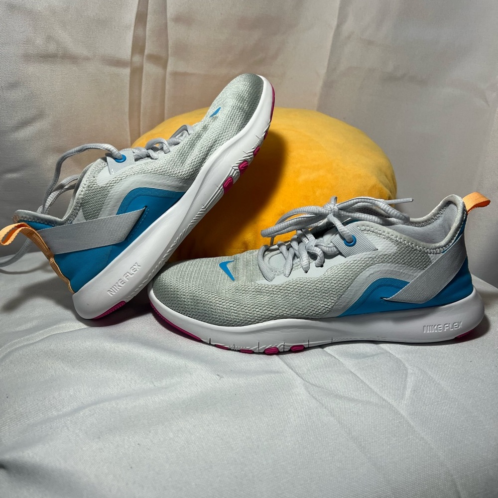 Nike shoes